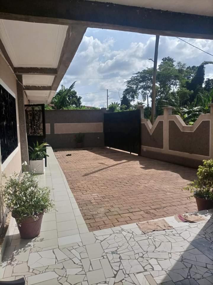 Residence Sh ยาอุนเด ภายนอก รูปภาพ